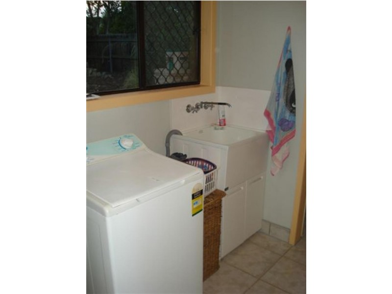 17 Highland Street, Redcliffe QLD 4020