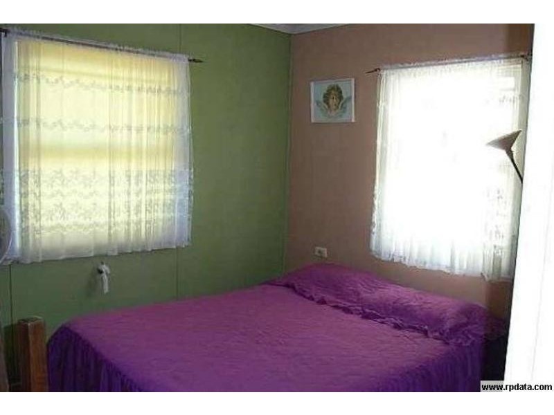 67 Flinders Parade, Scarborough QLD 4020