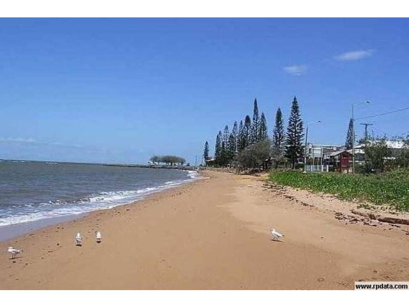 67 Flinders Parade, Scarborough QLD 4020