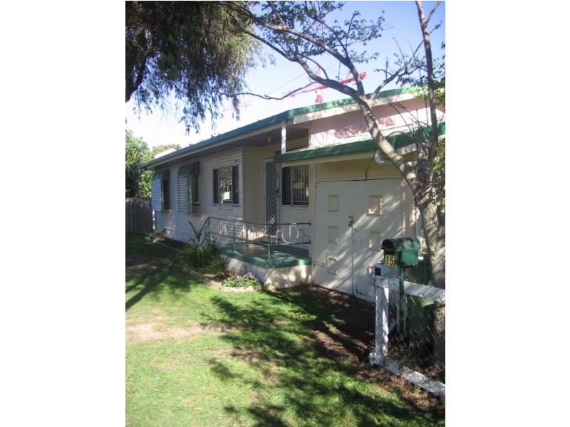 15 Ella Street, Redcliffe QLD 4020