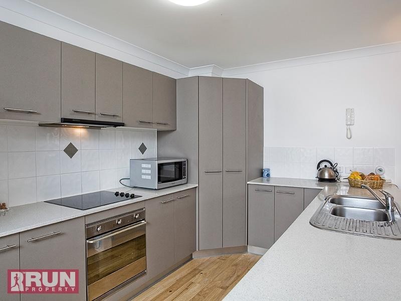 Unit 3/28 MURPHY, Scarborough QLD 4020