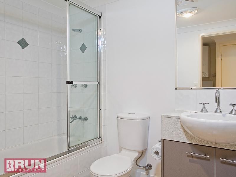 Unit 3/28 MURPHY, Scarborough QLD 4020