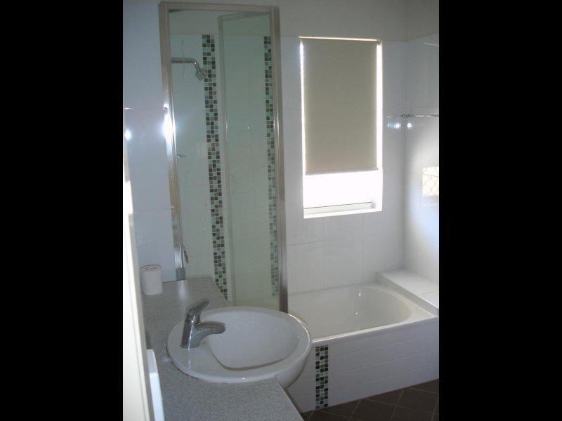 Apartment 1/26 Sydney Street, Redcliffe QLD 4020