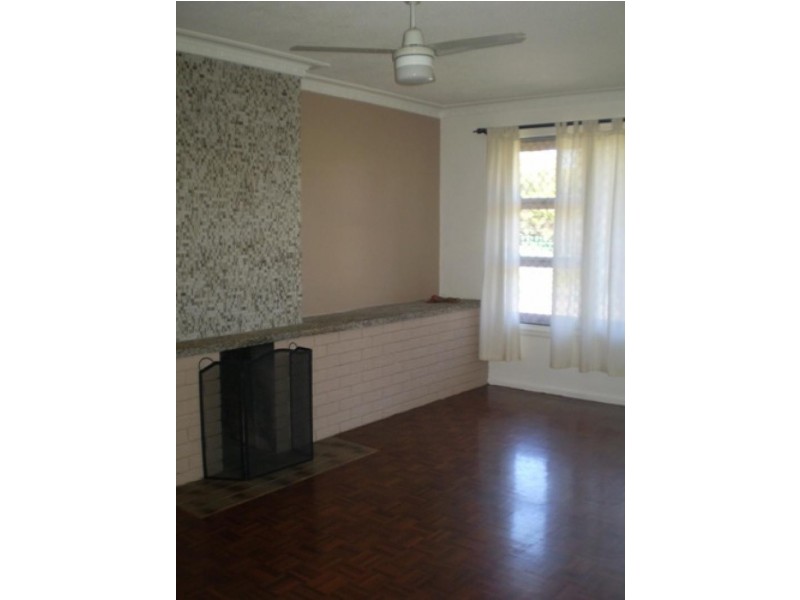 8 Croston Street, Clontarf QLD 4019