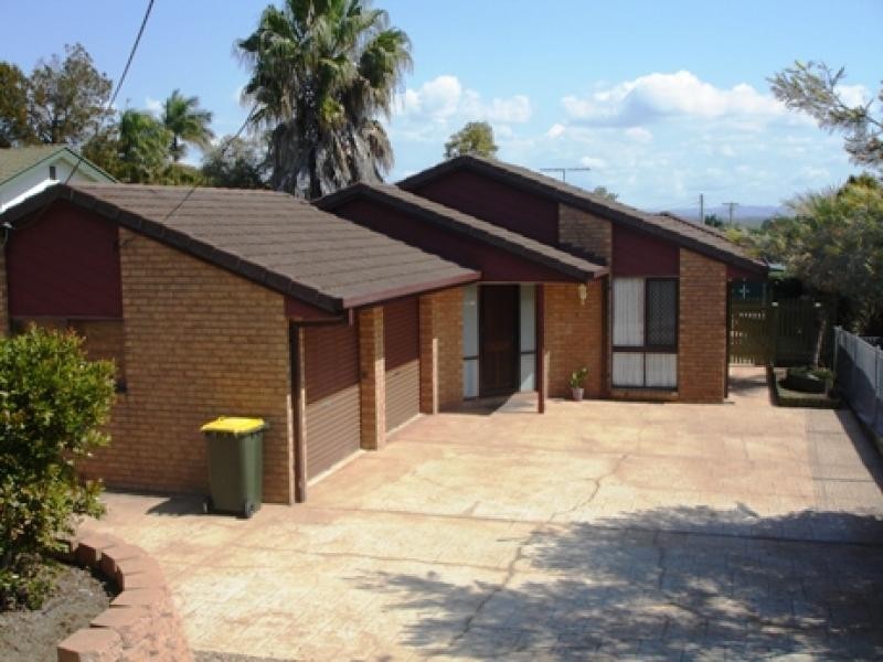 297 ELIZABETH AVENUE, Clontarf QLD 4019