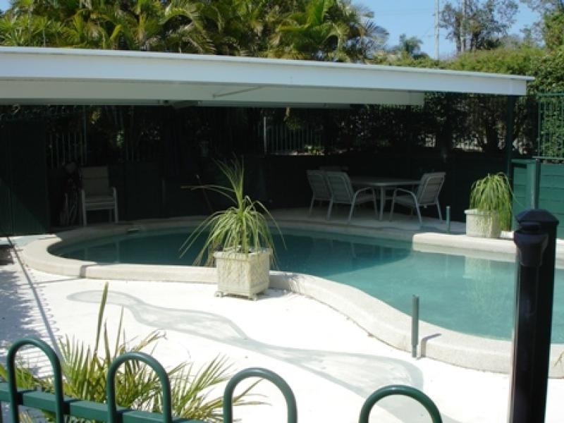 295 ELIZABETH AVENUE, Clontarf QLD 4019