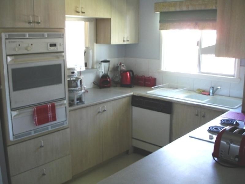 295 ELIZABETH AVENUE, Clontarf QLD 4019