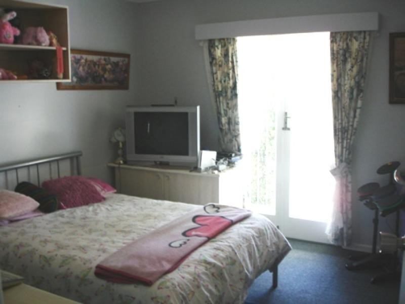 295 ELIZABETH AVENUE, Clontarf QLD 4019