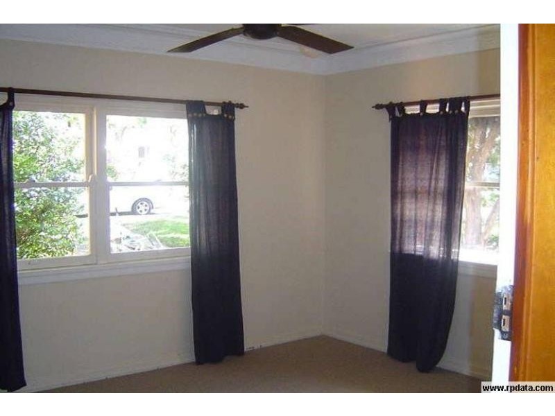 6 Grant Street, Redcliffe QLD 4020