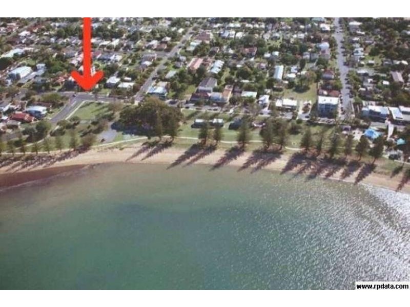 Apartment 1/55 LANDSBOROUGH AVENUE, Scarborough QLD 4020