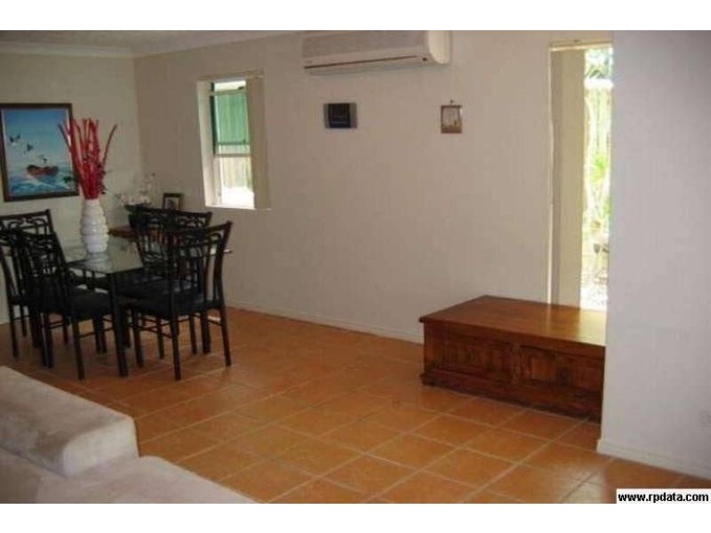 Apartment 1/55 LANDSBOROUGH AVENUE, Scarborough QLD 4020