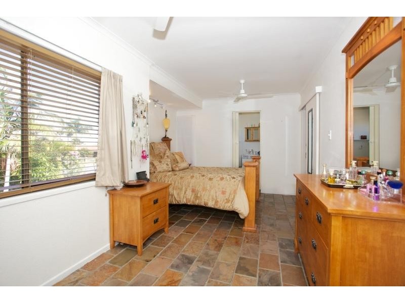 73 Pikett Street, Clontarf QLD 4019