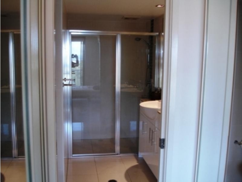 Unit 706/89 LANDSBOROUGH AVENUE, Scarborough QLD 4020