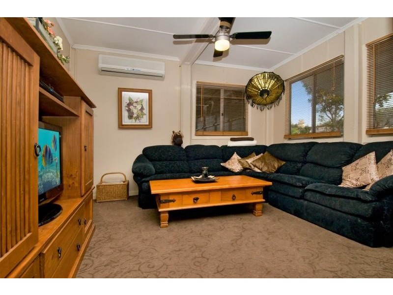 39 Long Street, Clontarf QLD 4019