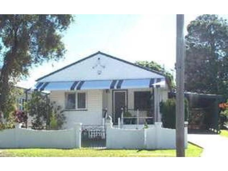 80 Georgina Street, Woody Point QLD 4019