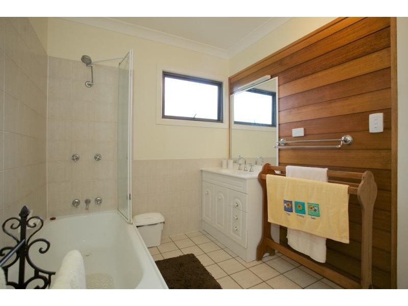 17 FROST STREET, Clontarf QLD 4019