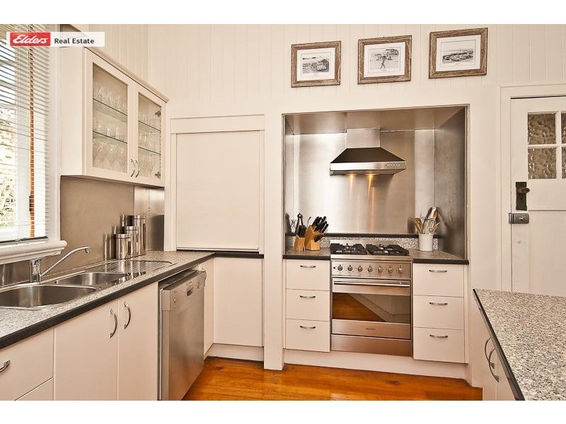 21 Thurecht Parade, Scarborough QLD 4020