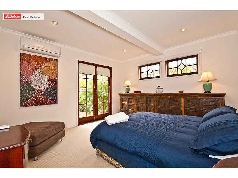 21 Thurecht Parade, Scarborough QLD 4020