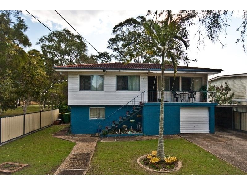 37 Grace Street, Scarborough QLD 4020