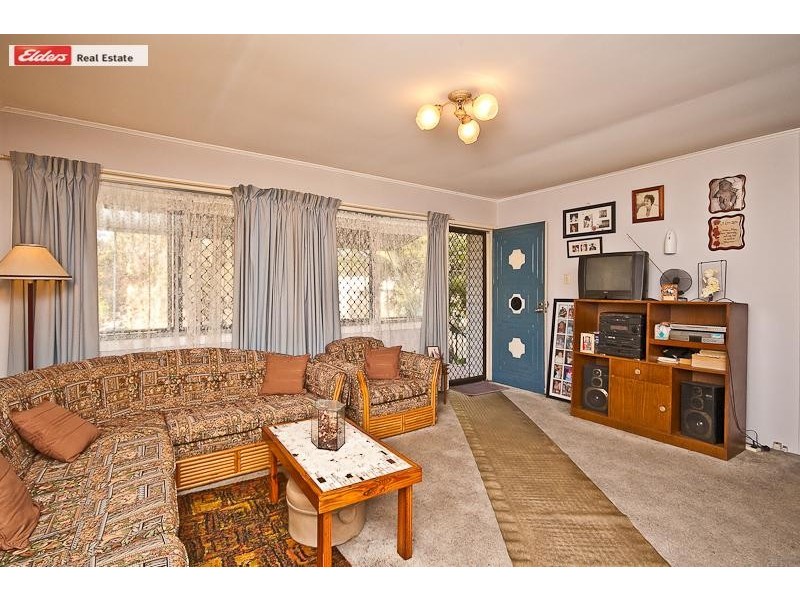 37 Grace Street, Scarborough QLD 4020