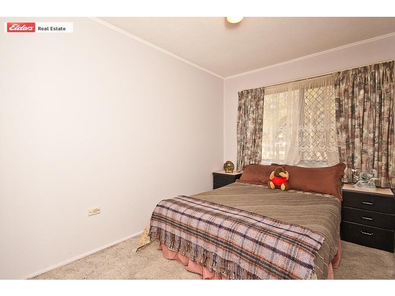 37 Grace Street, Scarborough QLD 4020