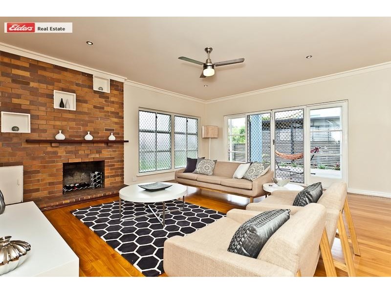 11 Hardiman Street, Woody Point QLD 4019