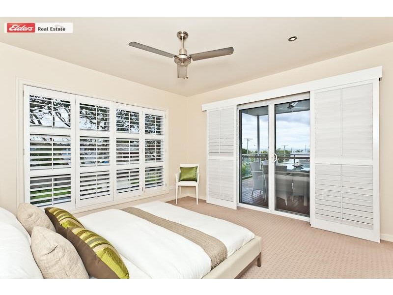 11 Hardiman Street, Woody Point QLD 4019