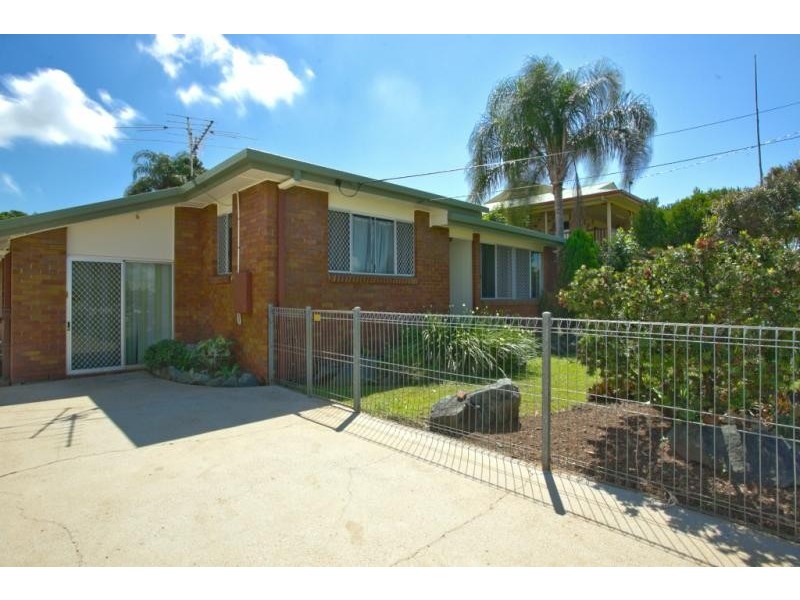 100 Arthur Street, Woody Point QLD 4019