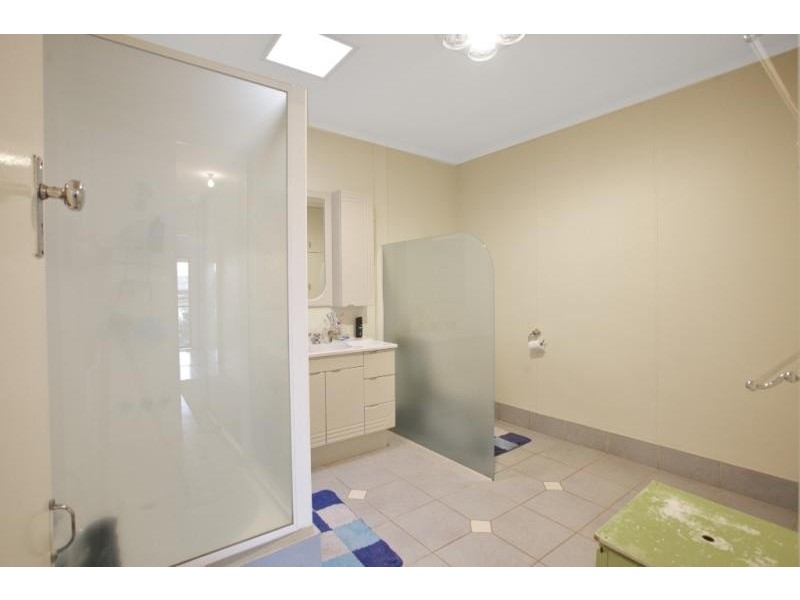 100 Arthur Street, Woody Point QLD 4019