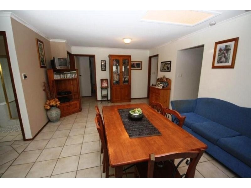 10 Newport Drive, Scarborough QLD 4020