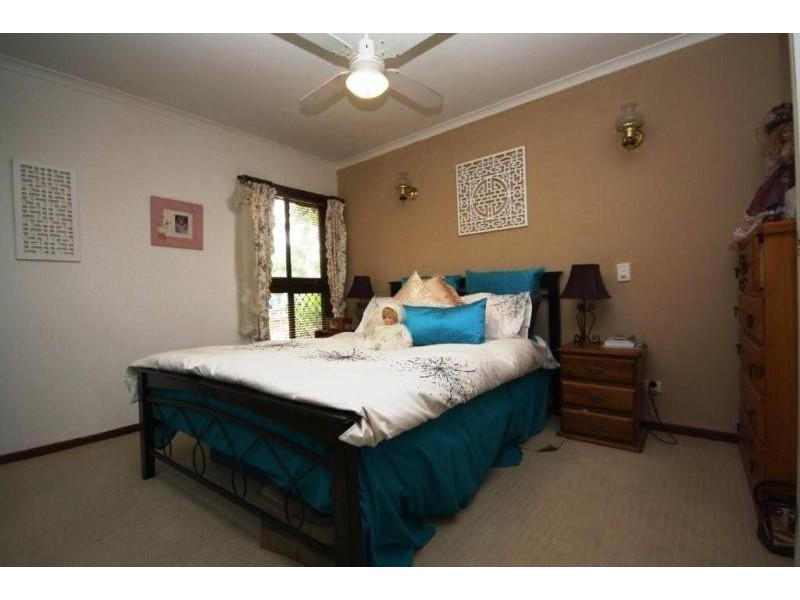 10 Newport Drive, Scarborough QLD 4020