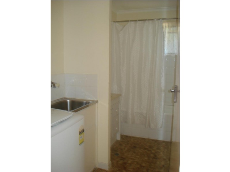 2/34 Queen Street, Scarborough QLD 4020