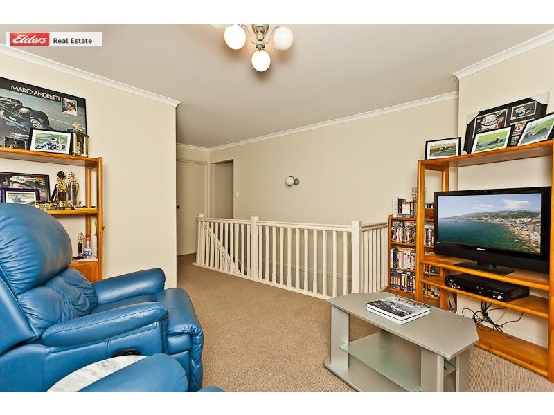 Unit 4/2 Landsborough, Scarborough QLD 4020