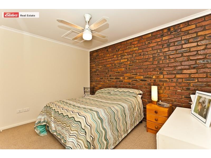 Unit 4/2 Landsborough, Scarborough QLD 4020