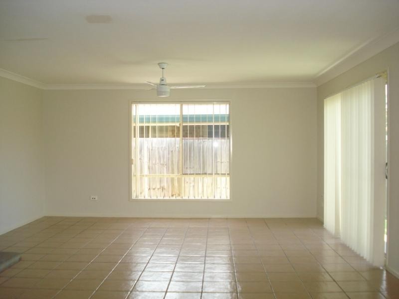 5 Nique Court, Redcliffe QLD 4020