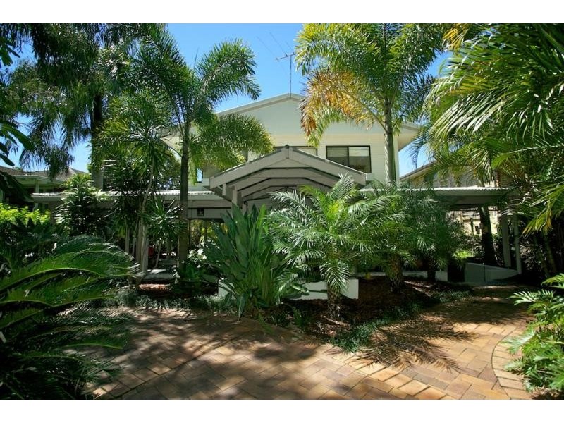 17 FROST STREET, Clontarf QLD 4019