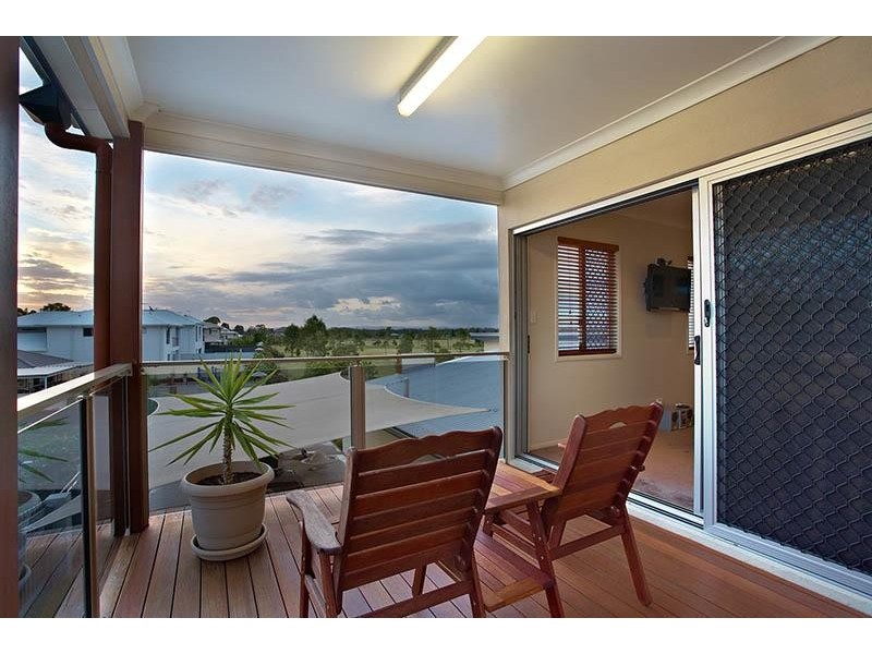 21 Lionheart Crescent, Newport QLD 4020