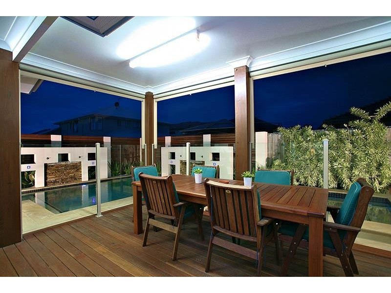 21 Lionheart Crescent, Newport QLD 4020
