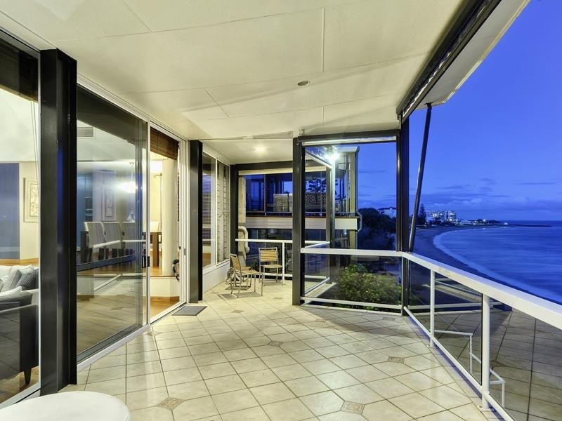 74 Prince Edward Parade, Redcliffe QLD 4020