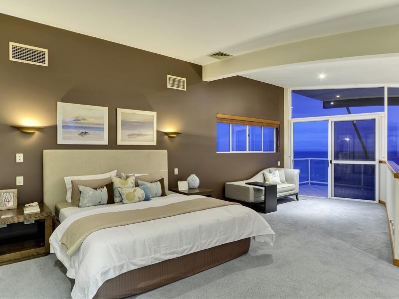 74 Prince Edward Parade, Redcliffe QLD 4020