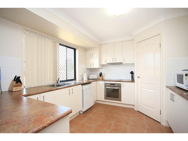 2 Jemma Street, Rothwell QLD 4022