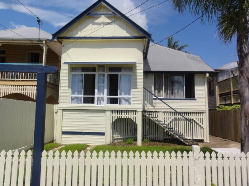 200 Flinders Parade, Sandgate QLD 4017