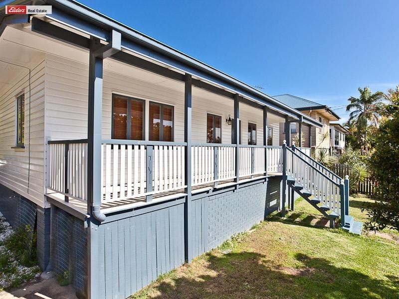 12 Lucas Street, Scarborough QLD 4020