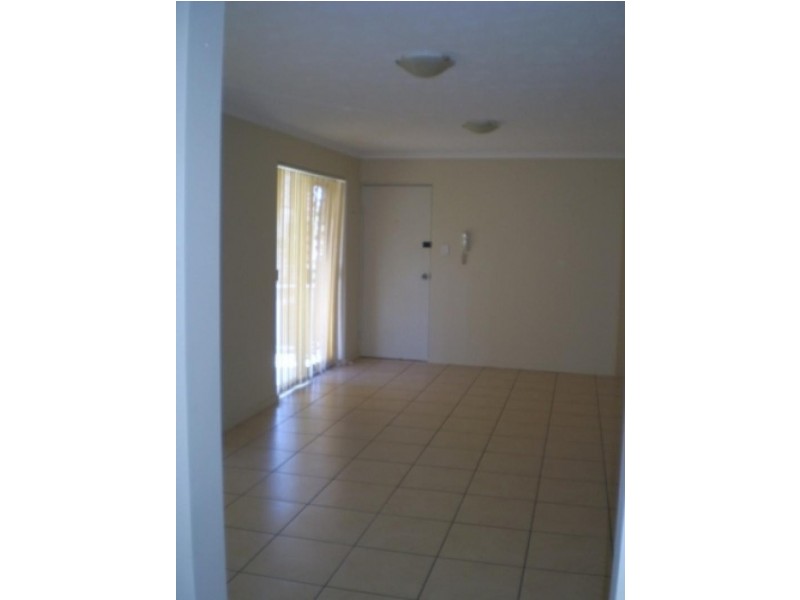 Unit 2/19 Johns Street, Redcliffe QLD 4020