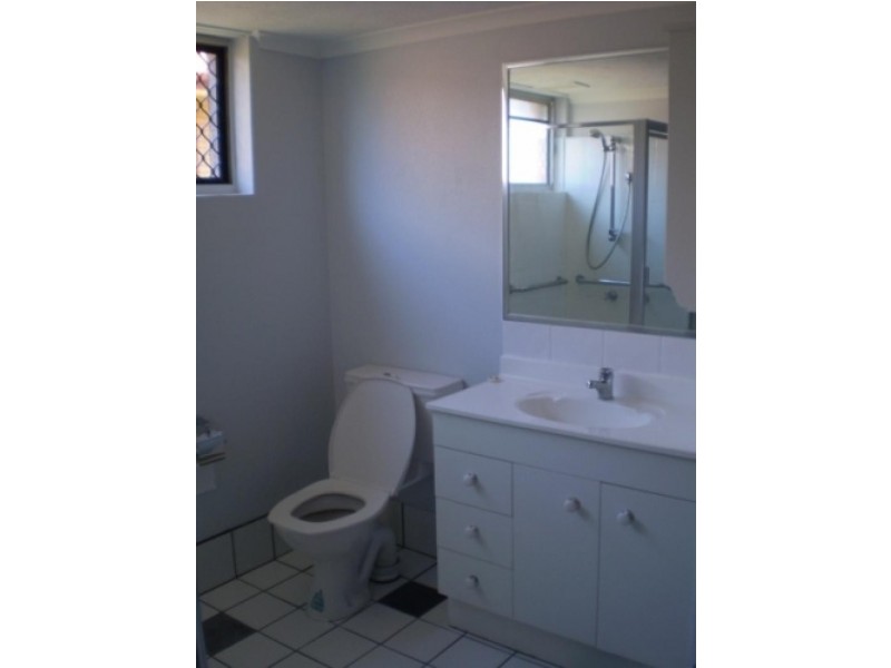 Unit 2/19 Johns Street, Redcliffe QLD 4020