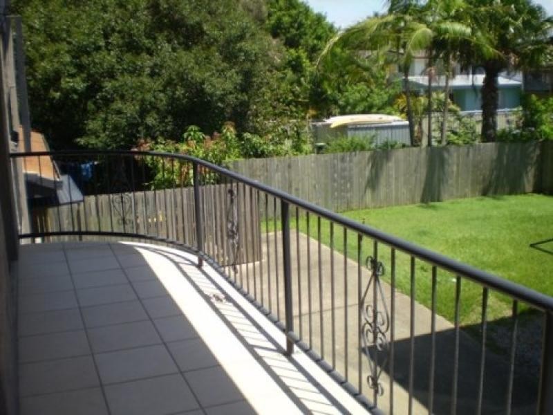 Unit 2/19 Johns Street, Redcliffe QLD 4020