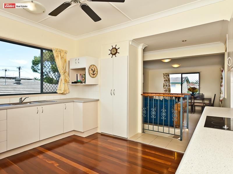 43A Collins St, Woody Point QLD 4019