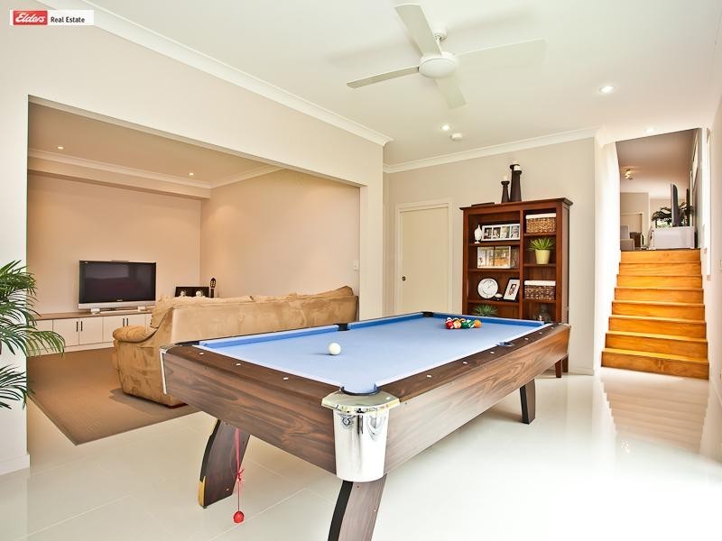 23 Michel Rd, Scarborough QLD 4020