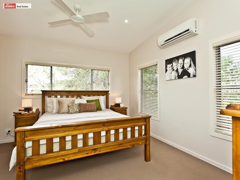 23 Michel Rd, Scarborough QLD 4020