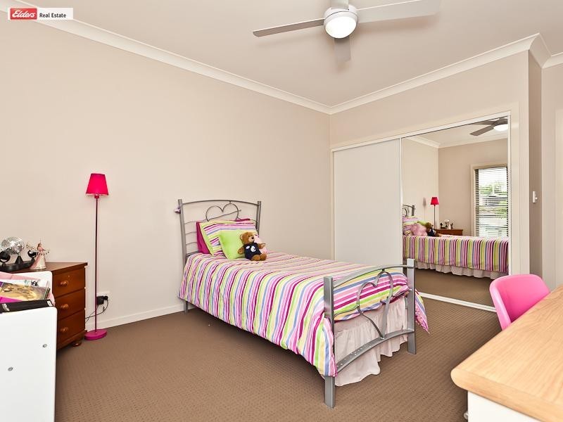 23 Michel Rd, Scarborough QLD 4020